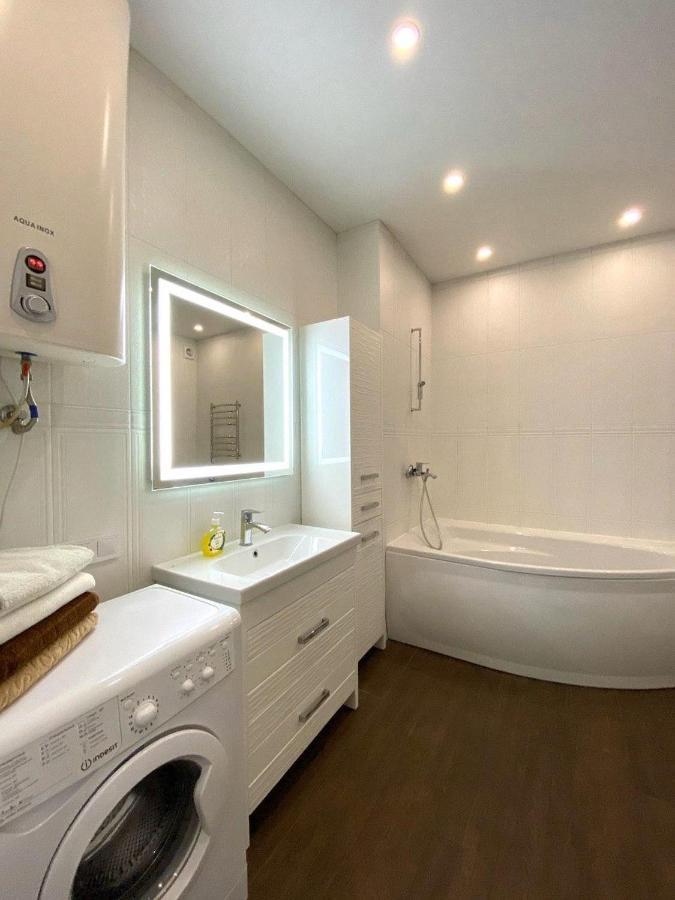 Gagarin Plaza Stylish Apartment Odessa Eksteriør bilde
