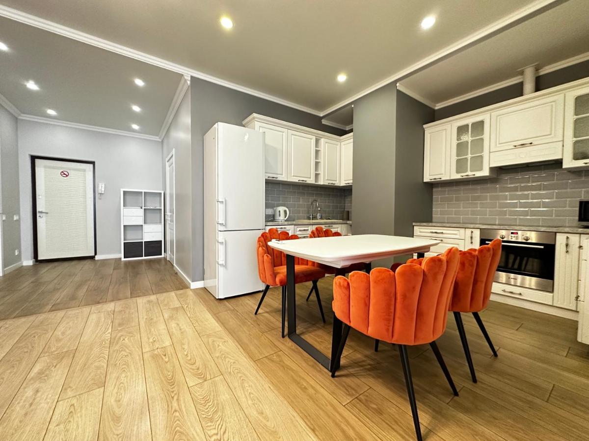 Gagarin Plaza Stylish Apartment Odessa Eksteriør bilde