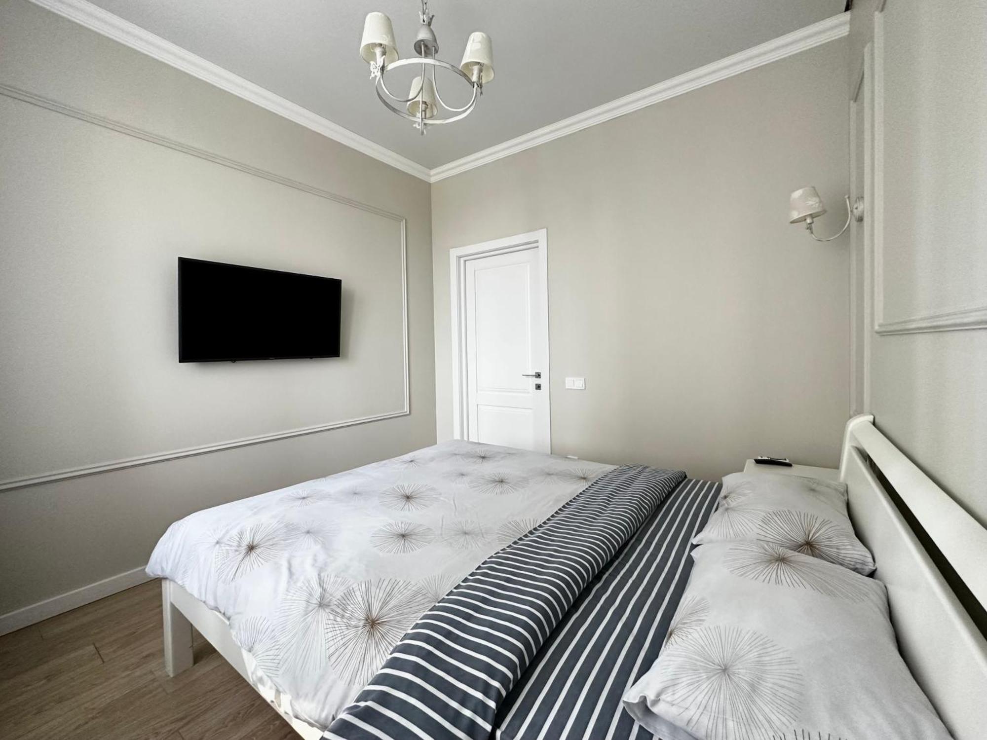 Gagarin Plaza Stylish Apartment Odessa Eksteriør bilde