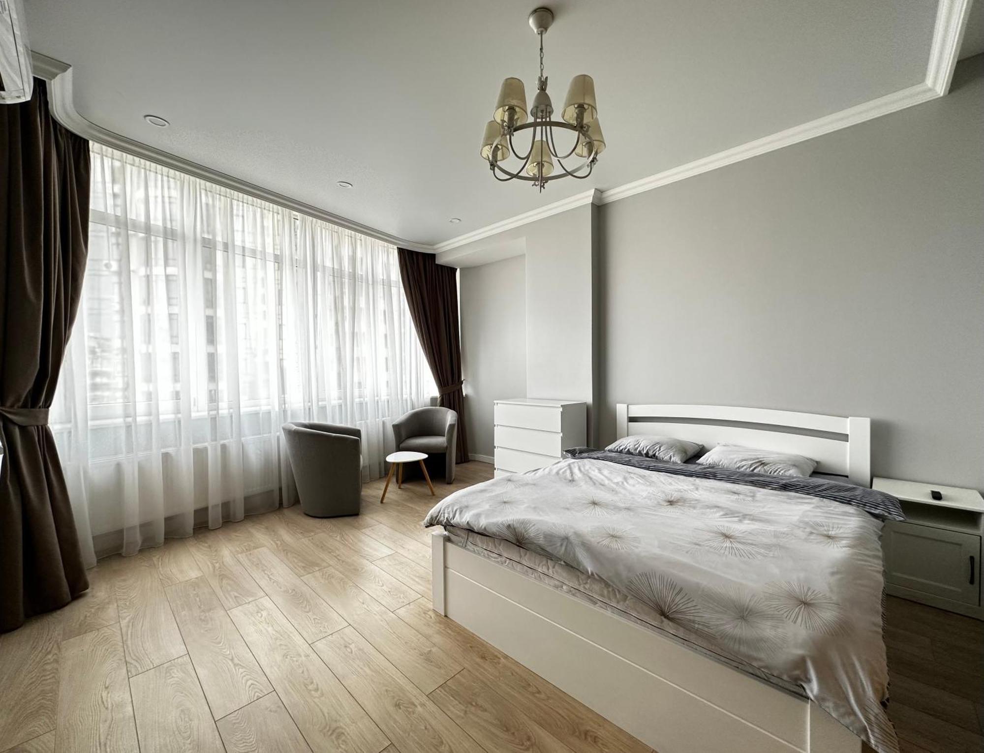 Gagarin Plaza Stylish Apartment Odessa Eksteriør bilde
